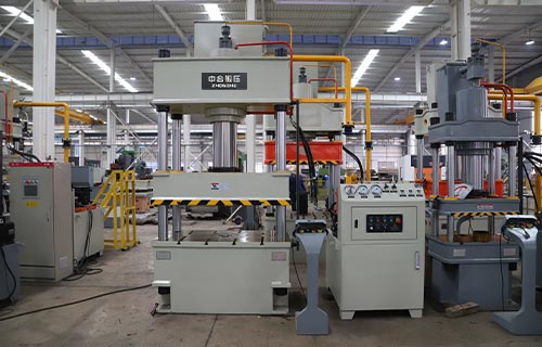200噸液壓機(jī)哪家好？滕州液壓機(jī)哪個(gè)廠家好？